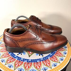 Florsheim Comfortech Memory Foam Mens Size 10M Brown Leather Wingtip Dress Shoes